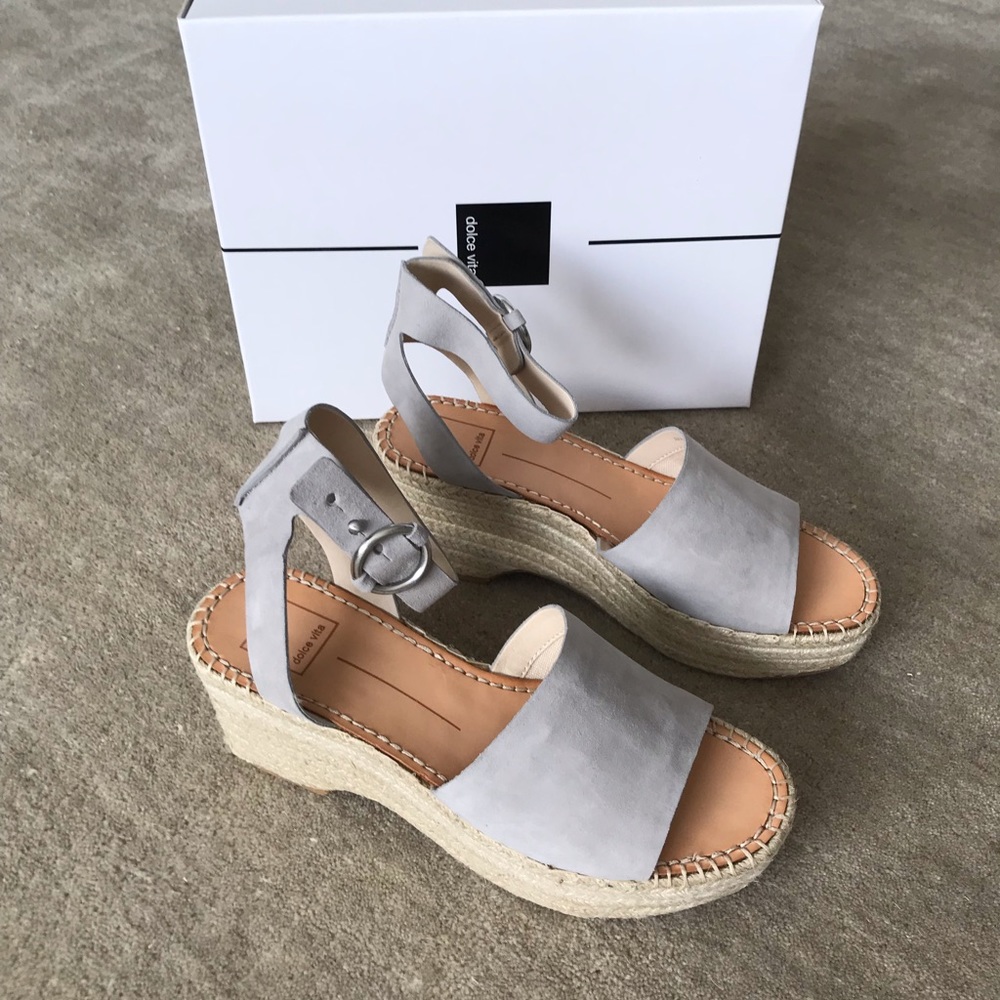 DOLCE VITA Suede Platform Sandals - Picture 6 of 8